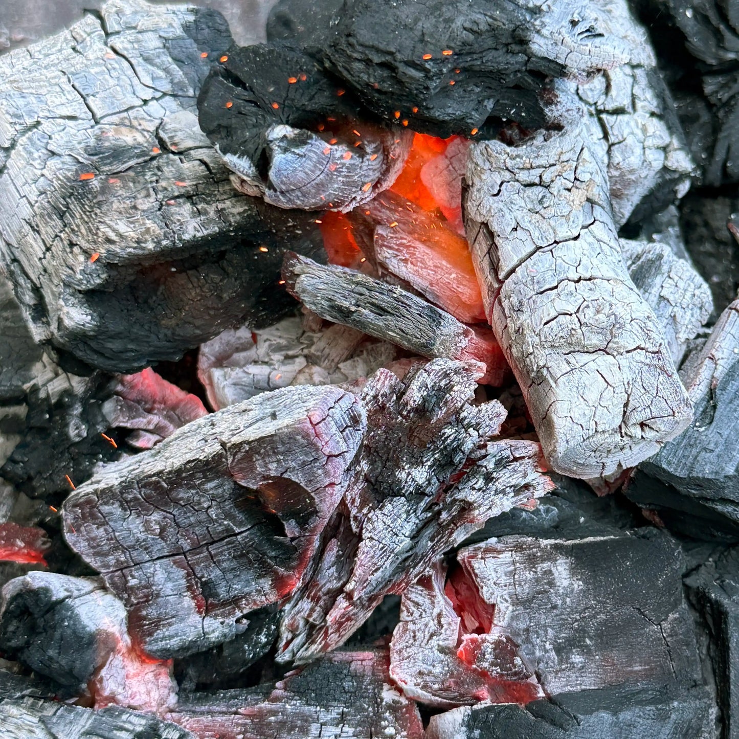 Mesquite Charcoal - Wholesale 20 - Pack - FIREWOOD HAWAII