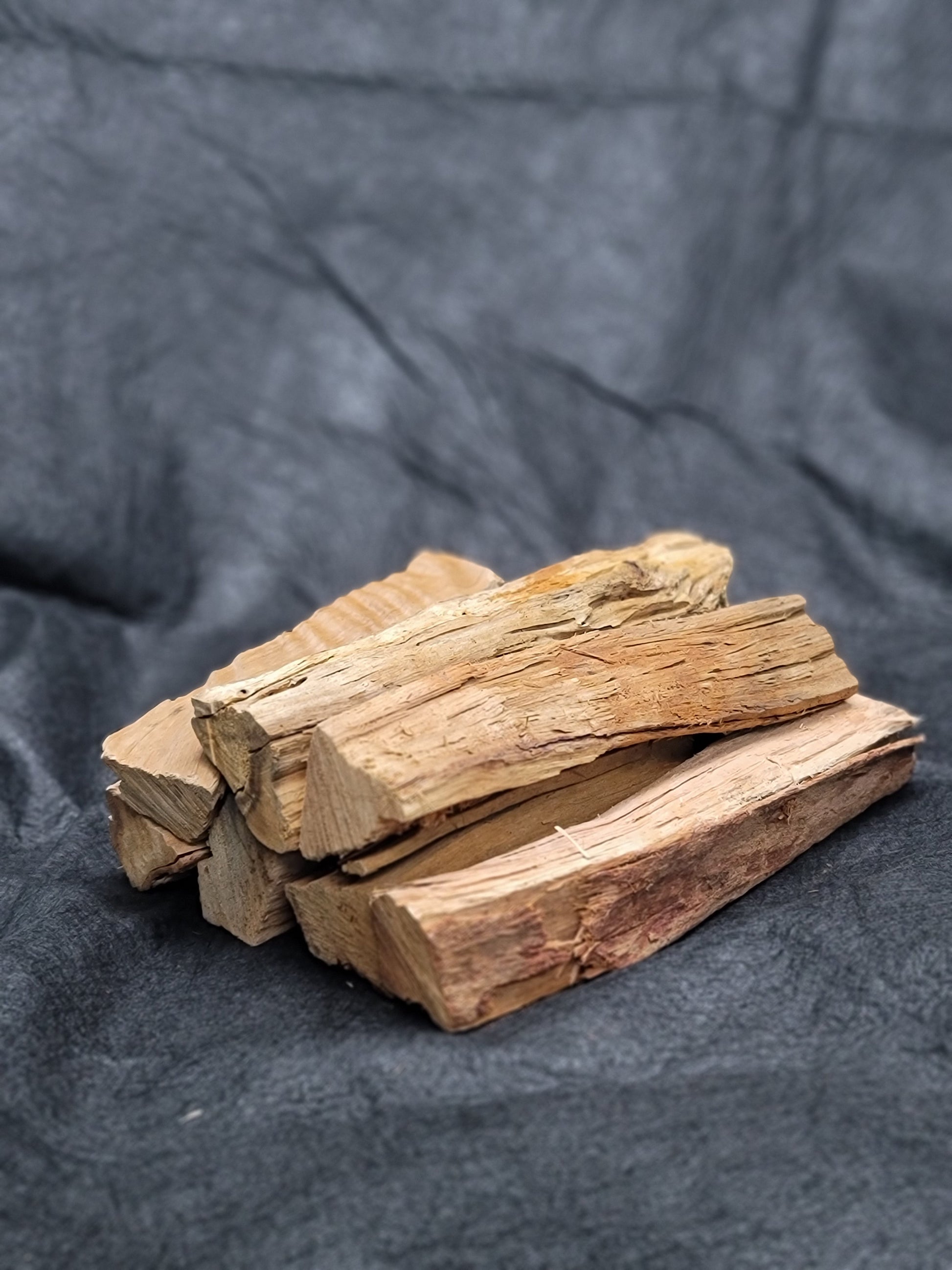 Ironwood Split Firewood - Medium Box - FIREWOOD HAWAII