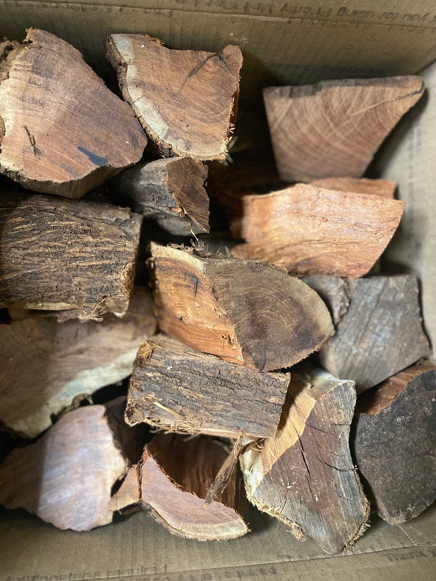 KIAWE FIREWOOD CHUNKS LARGE BOX - FIREWOOD HAWAII