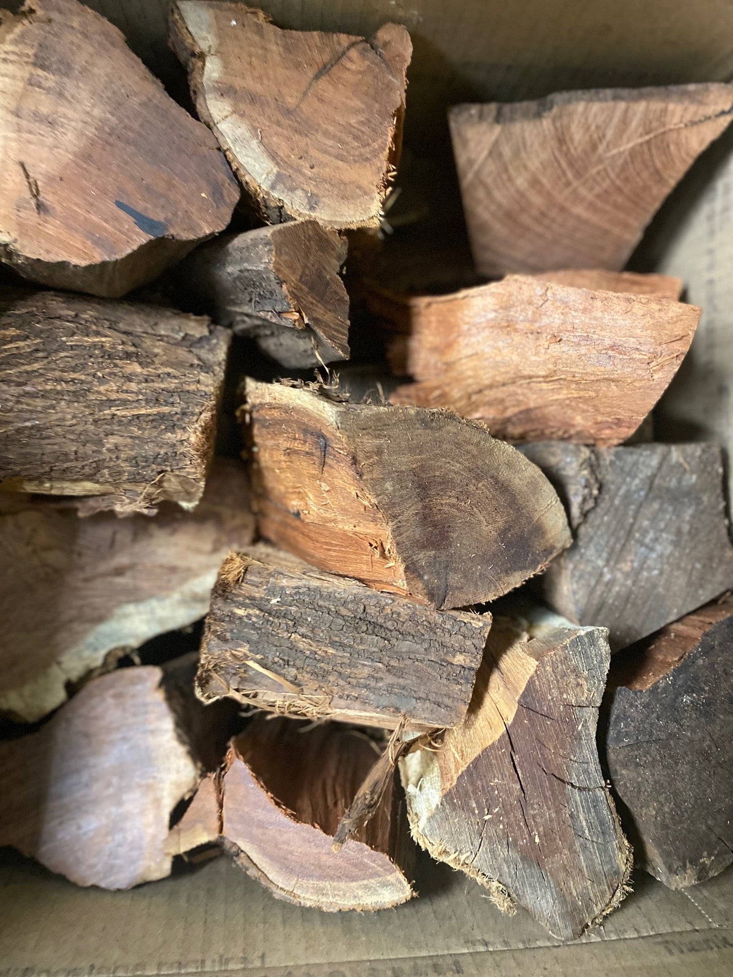 KIAWE FIREWOOD CHUNKS LARGE BOX - FIREWOOD HAWAII