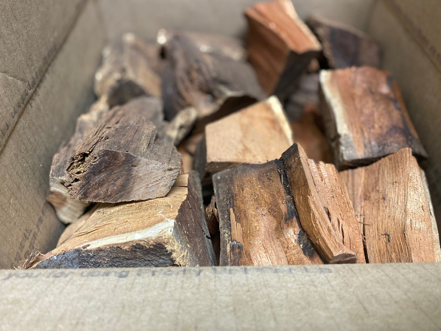 KIAWE FIREWOOD CHUNKS LARGE BOX - FIREWOOD HAWAII